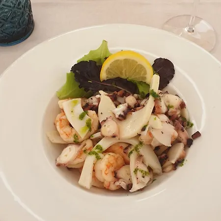 Il Castellaro Апартаменты Пиньйоне